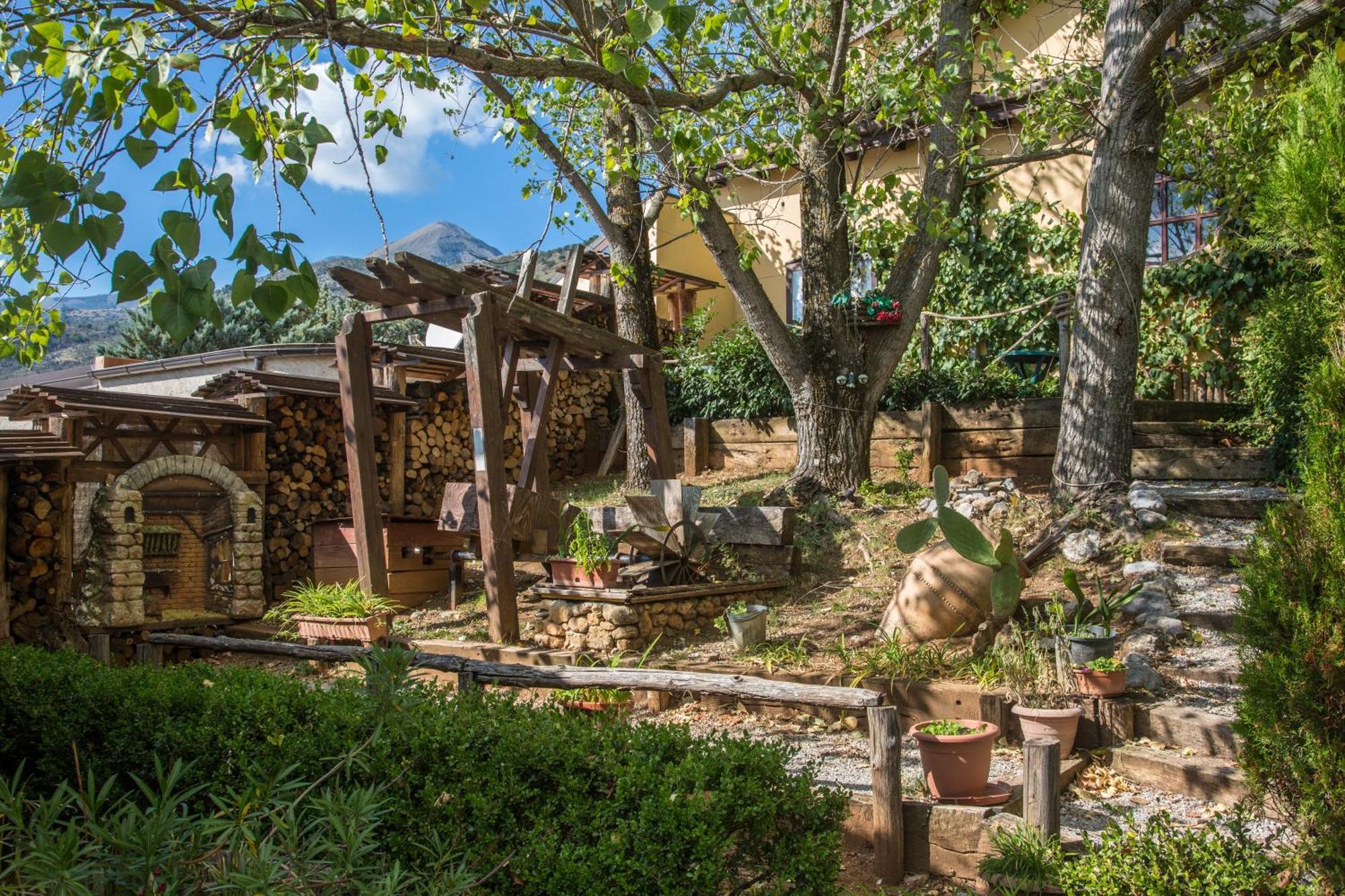 Agriturismo La Locanda Del Parco โมราโนคาลาโบร ภายนอก รูปภาพ
