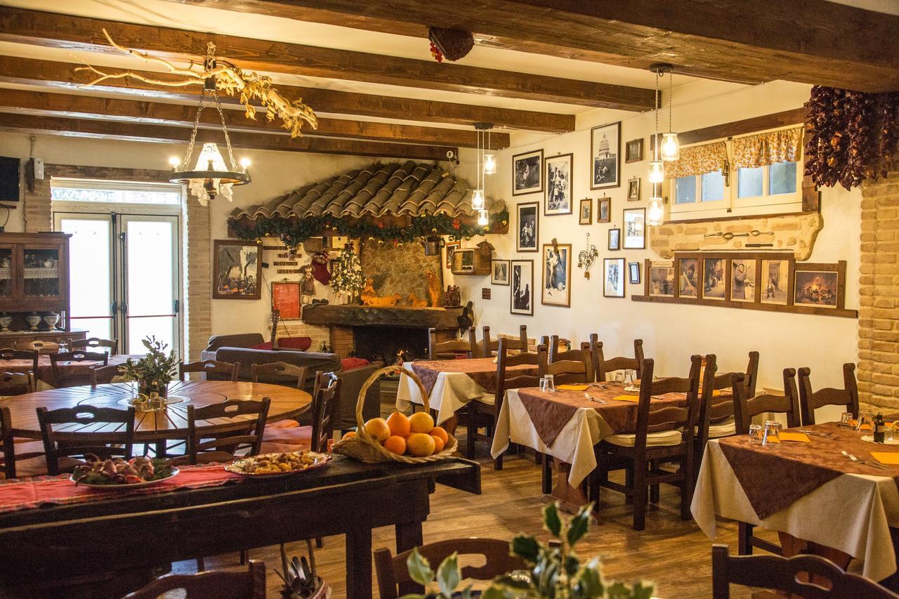Agriturismo La Locanda Del Parco โมราโนคาลาโบร ภายนอก รูปภาพ