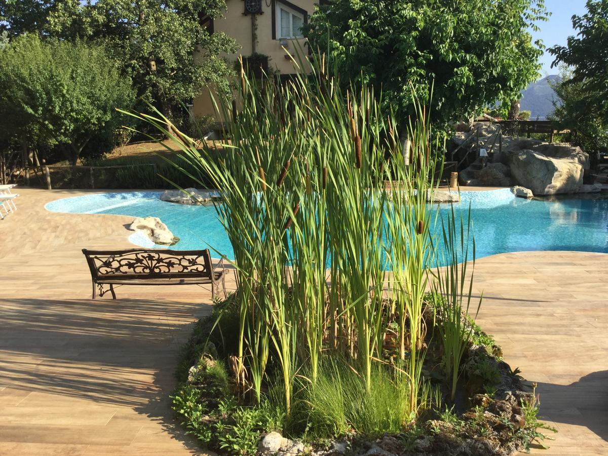 Agriturismo La Locanda Del Parco โมราโนคาลาโบร ภายนอก รูปภาพ
